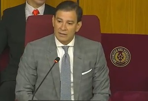 Silvio Ovelar insiste en la erradicación de letrinas en escuelas