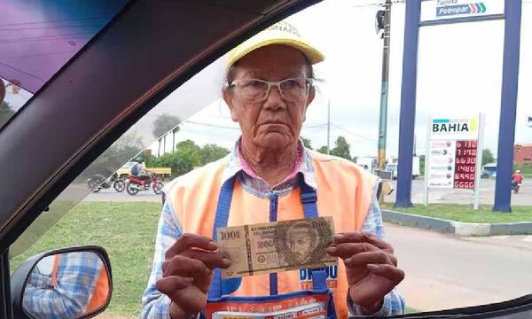 Estafan a humilde vendedora callejera con billete de G. 100.000 falso – Prensa 5
