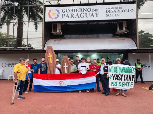 Adultos mayores tomarán medidas extremas ante la desantención del Ministerio de Desarrollo Social - Nacionales - ABC Color
