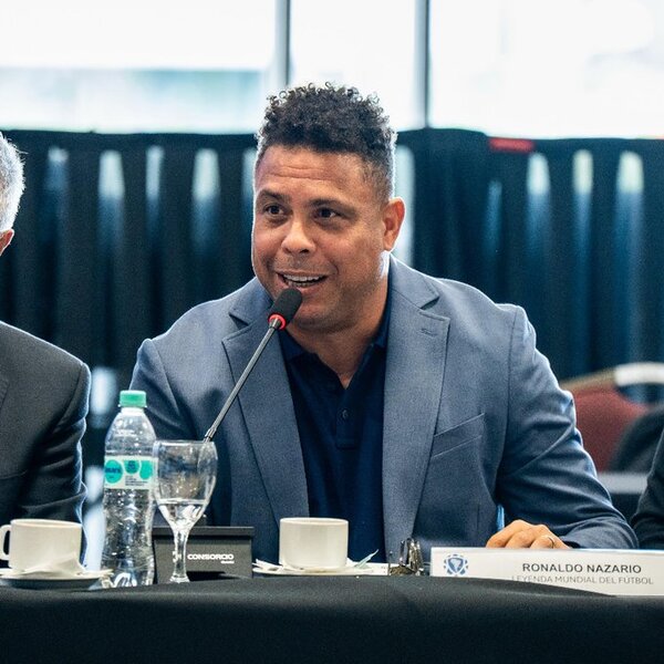 CONMEBOL crea un grupo de trabajo encabezado por Ronaldo para combatir el racismo - Unicanal