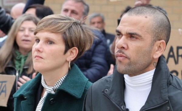 Absuelven al ex futbolista brasileño Dani Alves por agresión sexual