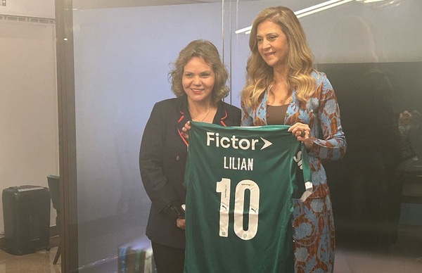 Lilian se reúne presidenta de Palmeiras y afirma: «Nunca hemos sido un país racista»