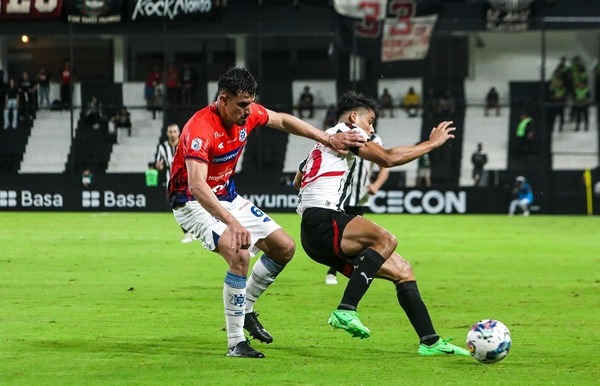 Libertad se frena ante un bravo Sportivo 2 de Mayo