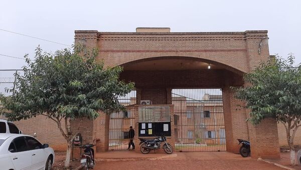 Familiares piden información sobre reclusos heridos tras amotinamiento en cárcel de Misiones