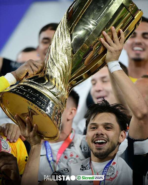 Ángel Romero, el quinto extranjero campeón como capitán de Corinthians - Fútbol Internacional - ABC Color