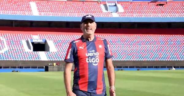 La Nación / JJ Zapag reconoció la falta de logros deportivos