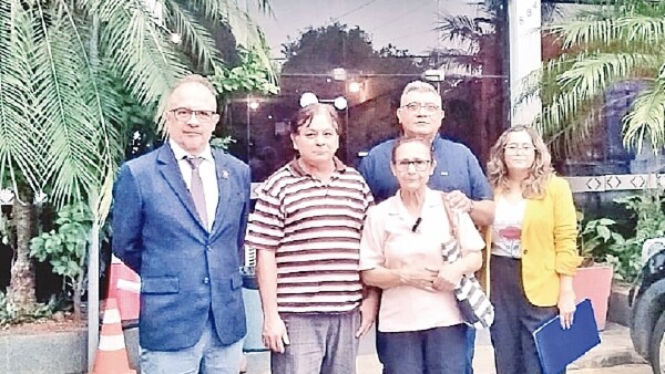 Jubilada y víctima de mafia de pagarés pide socorro en su causa
