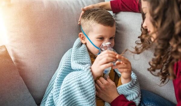 Ola de enfermedades respiratorias: instan a mejorar nutrición para subir defensas de los niños