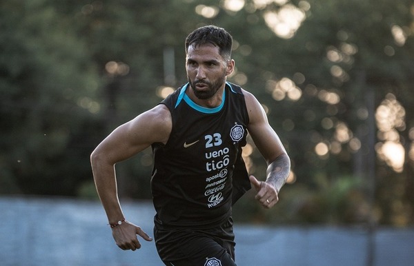 Olimpia: novedades en la lista de Palermo y posible debut de Espínola