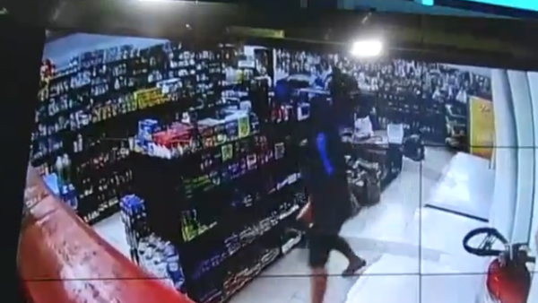 Nuevo video muestra cómo asaltante disparó para matar a comerciante que se defendió en Ypané