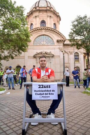 DNCP anuló licitación para la compra de pupitres en CDE - La Clave