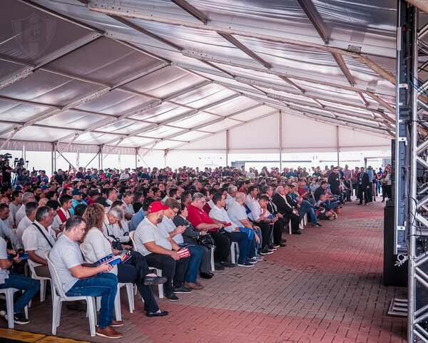 Asamblea de Cerro Porteño sigue su desarrollo en clima candente