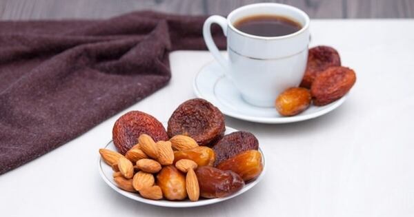 La Nación / Consumir café y frutos secos se asocia con una mejor salud hepática