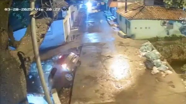 Video: Conductor cayó a un barranco en Asunción