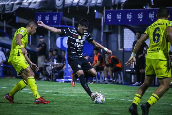 Olimpia sigue frenado y Recoleta gana valioso punto