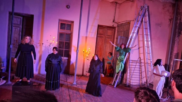 Homenaje a Ana Ivanova en la celebración del Día Internacional del Teatro