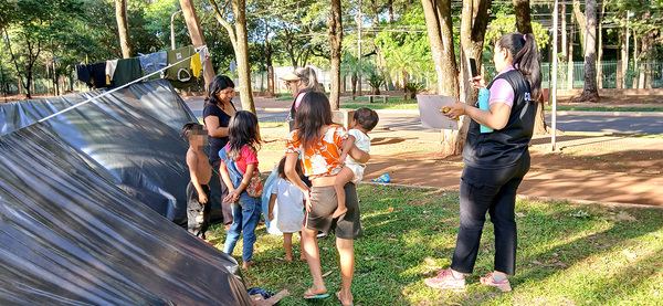 Indígenas en carpas frente a Gobernación anuncian que cerrarán la calle este lunes - La Clave