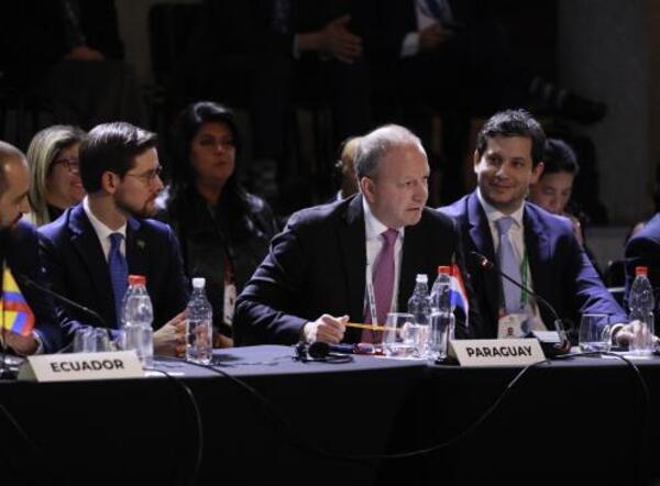 Integración regional será difícil sin infraestructura, alertó ministro en Chile