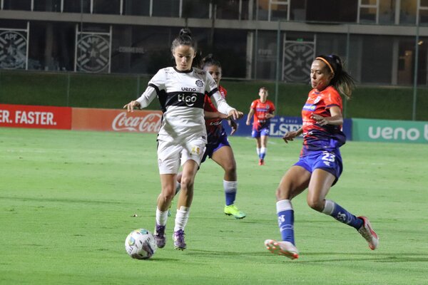 Olimpia sigue con puntaje perfecto en el futbol femenino - 1000 Noticias