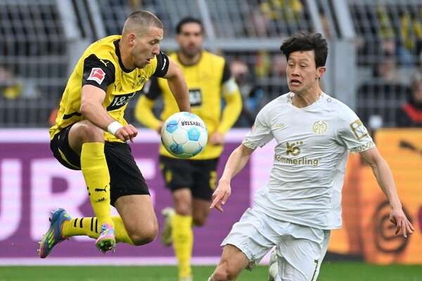 Dortmund domina al Maguncia y regresa a la senda europea - Fútbol Internacional - ABC Color