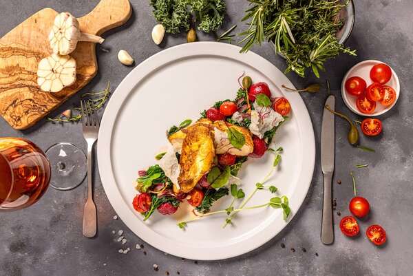 Empezá la semana con una suprema de pollo grillada y muchos vegetales - Gastronomía - ABC Color