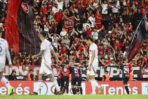 Versus / Buen rendimiento paraguayo en triunfo de Newell’s sobre Boca Juniors