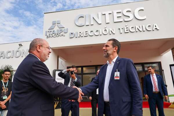 Al menos seis funcionarios paraguayos fueron espiados por el gobierno de Brasil, revelan - Nacionales - ABC Color
