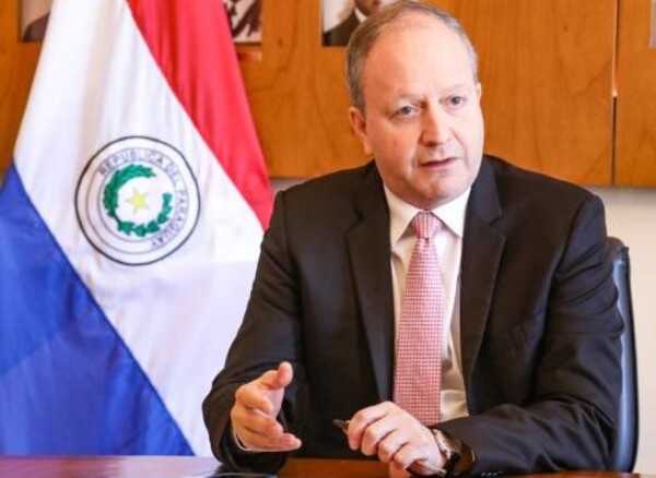 Ministro de Economía destaca acceso de Paraguay a financiamiento internacional y confianza del mercado - .::Agencia IP::.