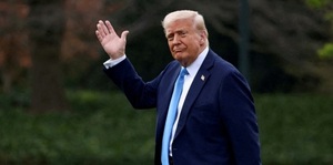 Trump insinúa buscar un tercer mandato presidencial
