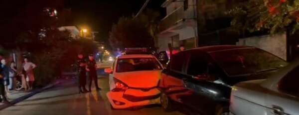 Policía en estado etílico choca contra vehículos estacionados en Pilar - Policiales - ABC Color