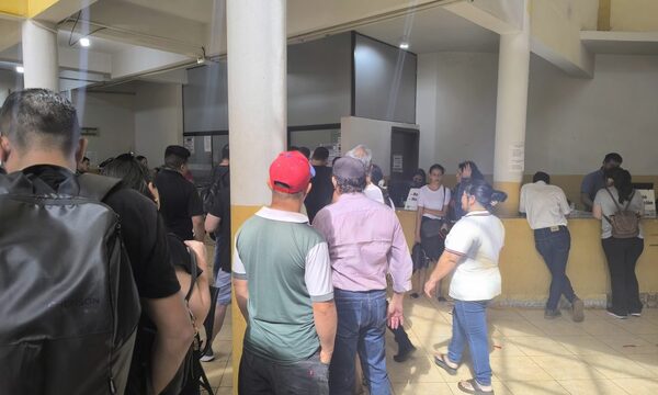 Conductores que no revalidan licencias de conducir se exponen al pago de multas