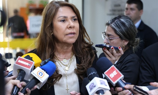 Celeste Amarilla condena excesos de la Policía frente al Palacio de Justicia