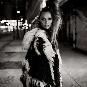 Miley Cyrus lanzó su nueva canción “Something Beautiful” y ya es tendencia en redes sociales - Música - ABC Color