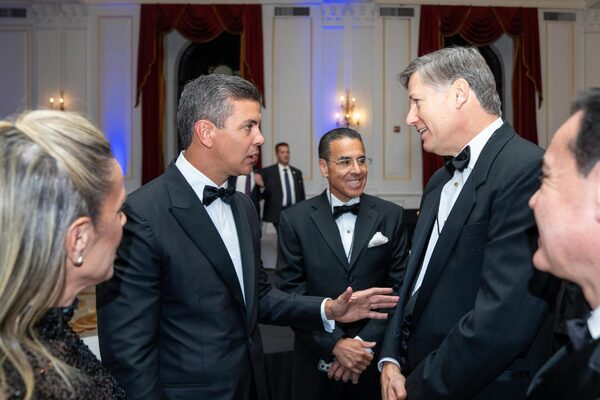Foreign Affairs Minister receives call from U.S. Deputy Secretary of State - .::Agencia IP::.