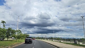 Alertan de lluvias y tormentas para Asunción y 15 departamentos