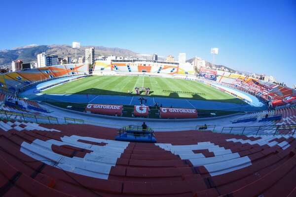 Martín Palermo y la altura de Cochabamba en el debut de Olimpia: “No creo que influya” - Olimpia - ABC Color