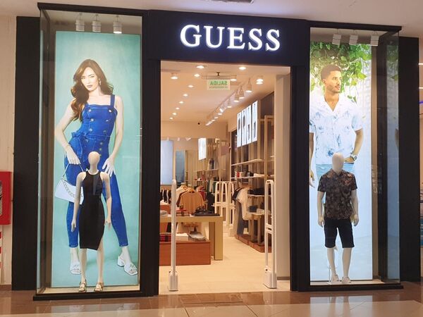 Guess abrió sus puertas en el Shopping Pinedo con una nueva experiencia de moda | Marketing | 5Días