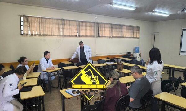 Médicos denuncian intento de privatización del sistema de salud con fusión IPS/MSP