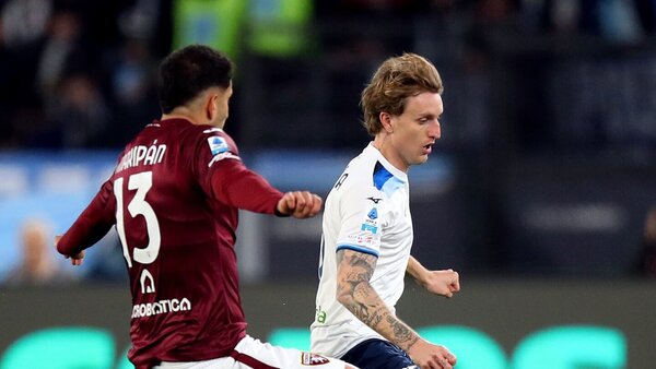 Lazio tropieza con el Torino de Tonny Sanabria