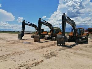 Excavadoras Hyundai R220LC-9SB son la elección de los productores agrícolas para el trabajo en el campo