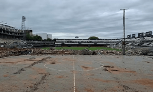 Olimpia pone a la venta piezas históricas de su antiguo estadio