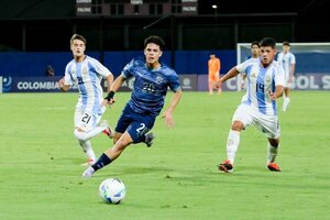 Versus / Durísima caída de Paraguay ante Argentina en el Sudamericano Sub 17