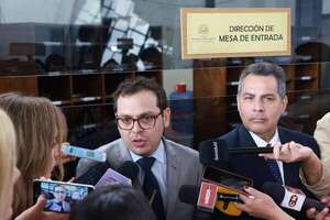 Abogados de Mario Abdo dan hoy descargo en el caso Cartes - Política - ABC Color