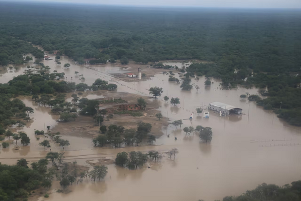 Más de 800 familias fueron asistidas tras desborde del río Pilcomayo en el Chaco - Noticiero Paraguay