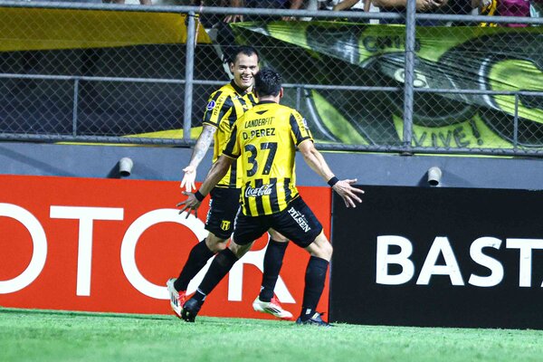 Guarani se mide a Boston River en la Sudamericana - 1000 Noticias