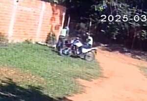 AUDIO: Policías encarcelados por robar y vender una motocicleta en Mariano Roque Alonso - A La Gran 7-30 - ABC Color