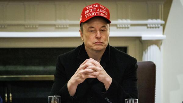 Elon Musk recupera el trono como la persona más rica del mundo en la Lista Forbes 2025