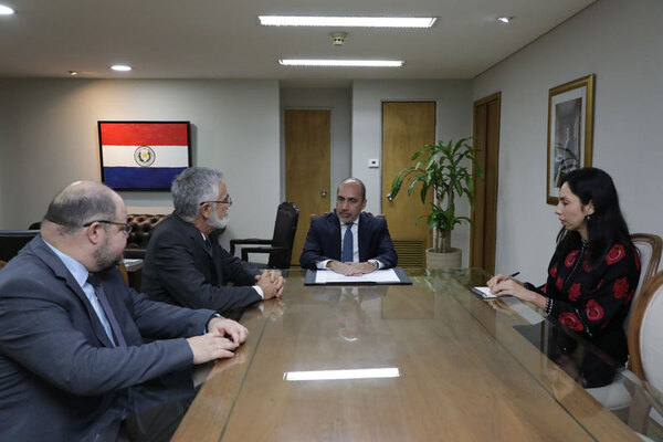 La Cancillería entregó al embajador de Brasil el pedido de aclaración sobre supuesto espionaje cibernético a Paraguay