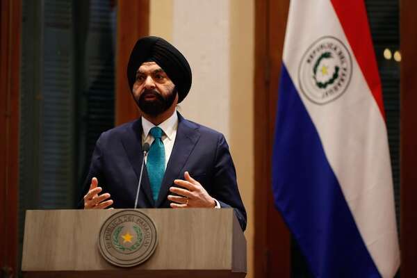 Presidente del BM dice que negocia con Paraguay una inversión de 2.000 millones de dólares - Economía - ABC Color