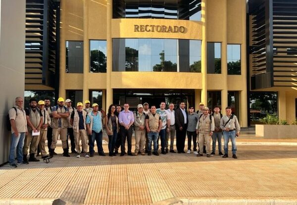 SENEPA y UNE suman esfuerzos por una comunidad libre de mosquitos